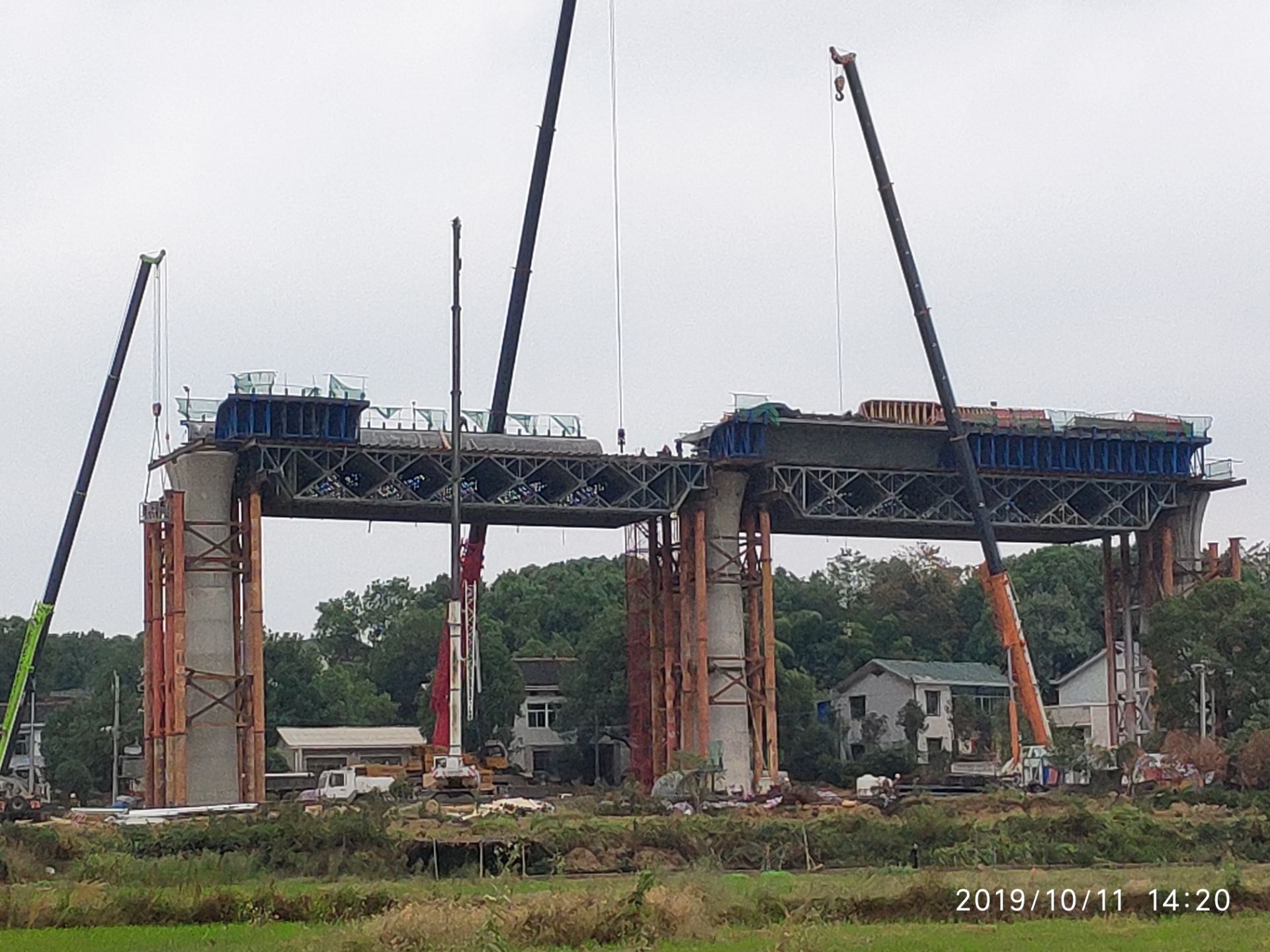 中鐵建大橋局長石聯(lián)絡(luò)線現(xiàn)場照片