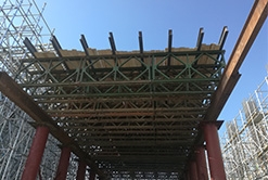 呼市中鐵六局機(jī)場(chǎng)地鐵跨度9米，共榀